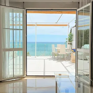Adosado Frente Al Mar Con Piscina, Benalmadena-costa Chalet